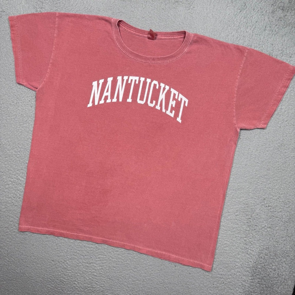 Vintage Y2K Nantucket Massachusetts T-Shirt